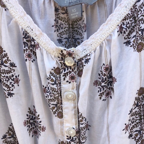 Rubbish Tops Rubbish Brand Floral Tank Top Front Buttons Xs Poshmark